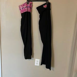 2 pairs of Victoria secret yoga leggings